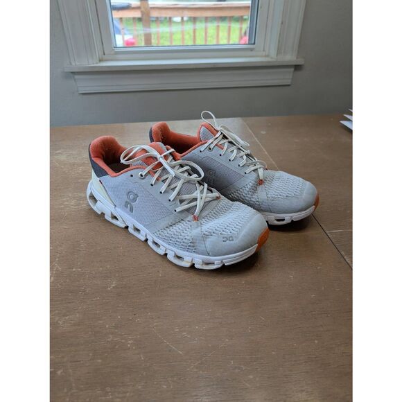 On Running Cloudflyer Sneakers men's 8.5 gray orange running‎ comfort - Picture 2 of 12